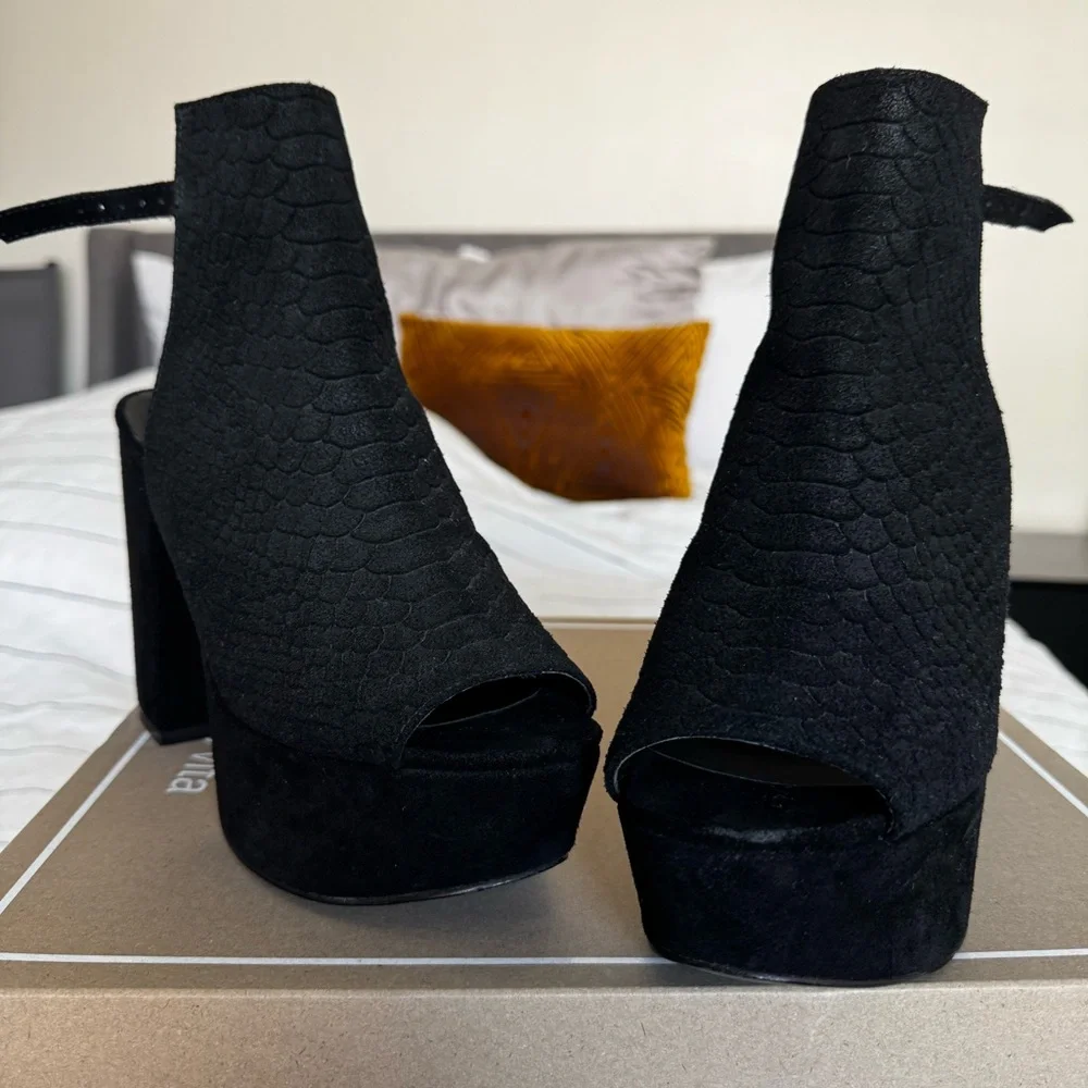 Silence + Noise Black Peep-Toe Heeled Boots - Picture 8 of 11
